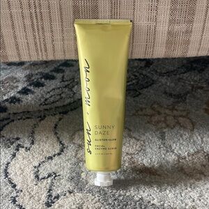 Sunny Daze Facial Enzyme Scrub